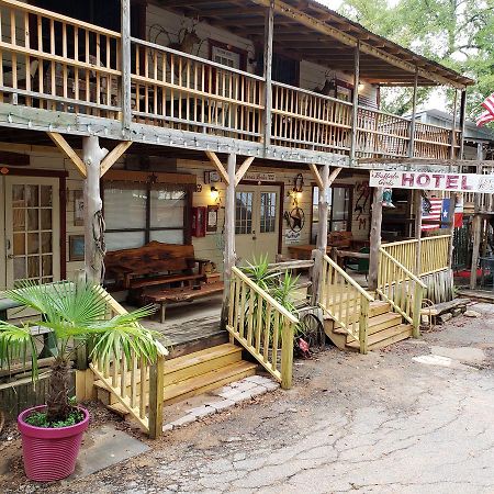 Buffalo Girls Hotel Кантон Экстерьер фото
