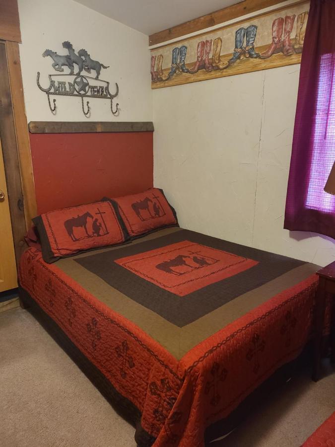 Buffalo Girls Hotel Кантон Экстерьер фото