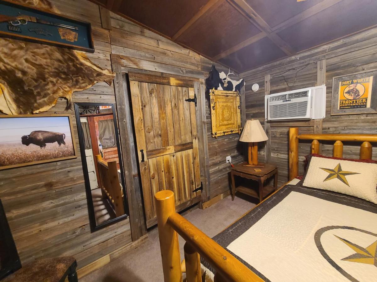 Buffalo Girls Hotel Кантон Экстерьер фото