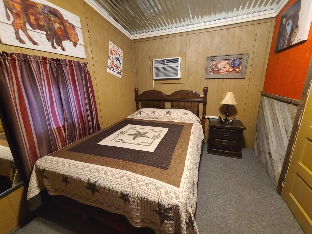 Buffalo Girls Hotel Кантон Экстерьер фото