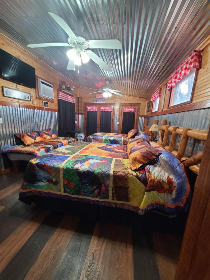 Buffalo Girls Hotel Кантон Экстерьер фото