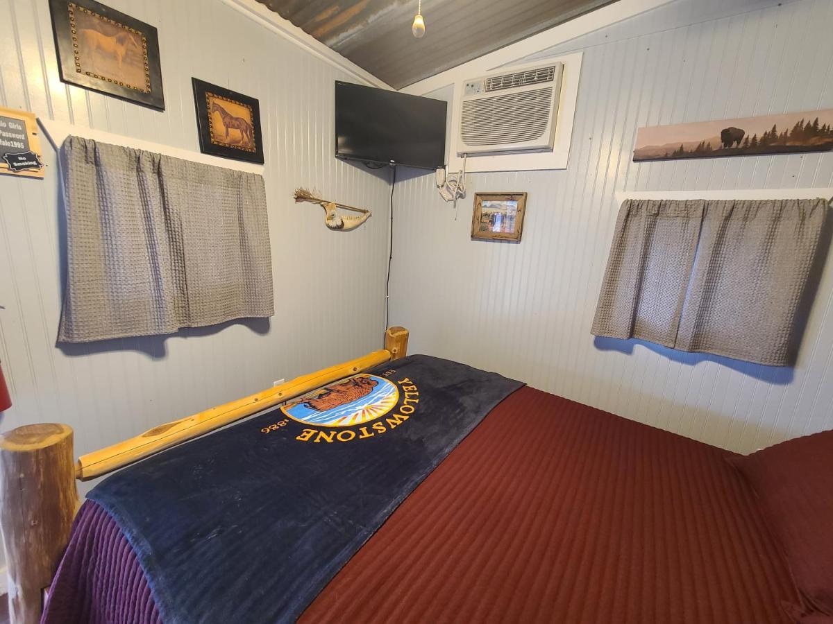Buffalo Girls Hotel Кантон Экстерьер фото